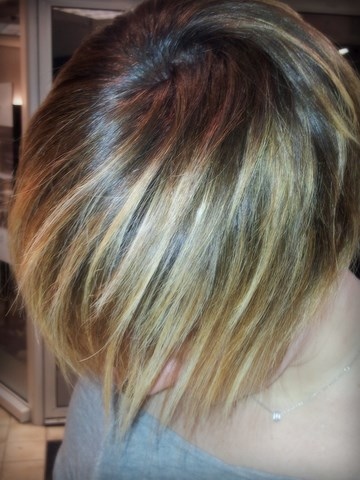 Tie and dye sur cheveux courts